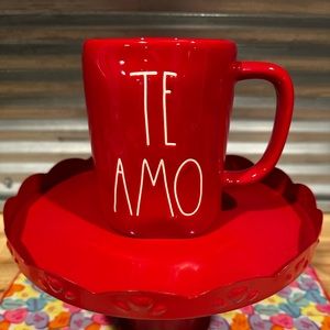 Rae Dunn Te Amo Red Mug